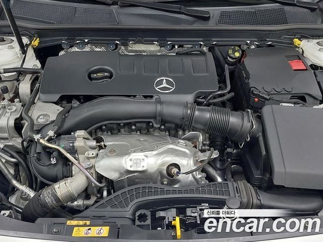 Mercedes-Benz CLA 2023 — фото 6