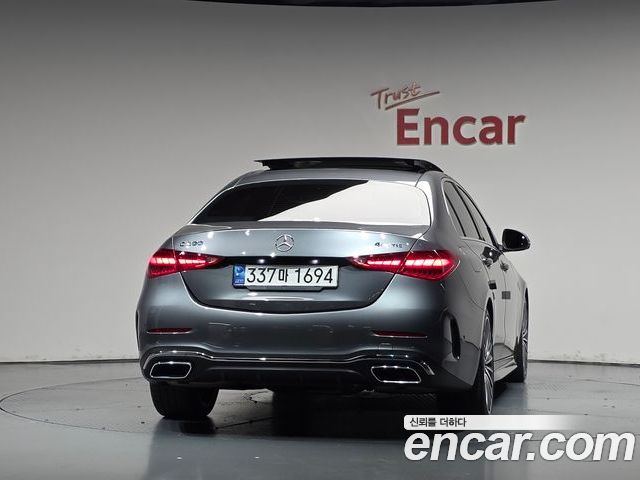 Mercedes-Benz C-Class 2023 — фото 4