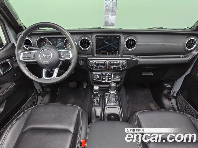 Jeep Wrangler 2022 — фото 10