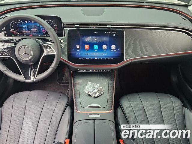 Mercedes-Benz E-Class 2025 — фото 10