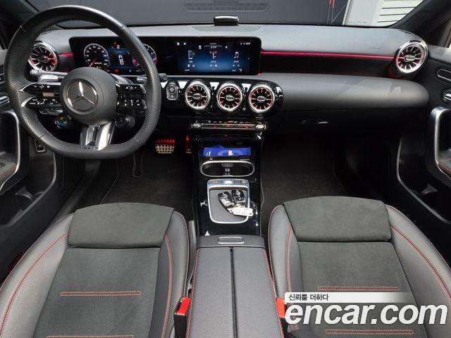 Mercedes-Benz A-Class 2024 — фото 10