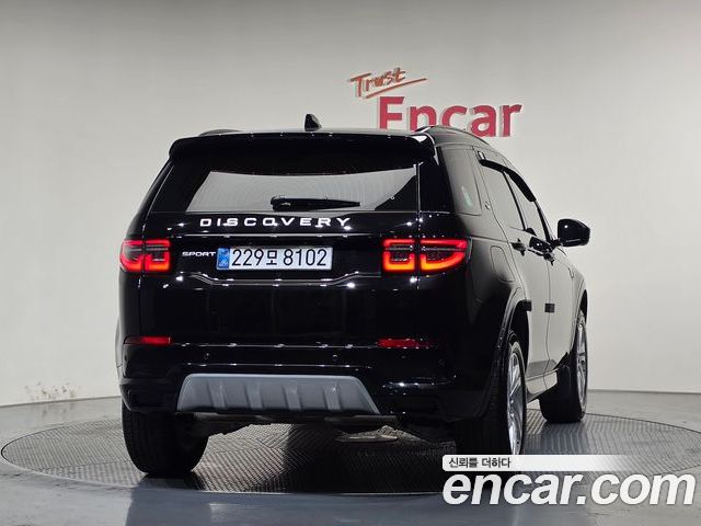 Land Rover Discovery Sport 2025 — фото 4