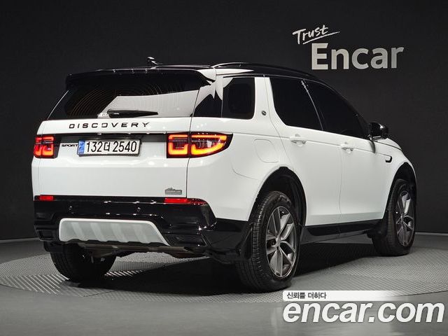 Land Rover Discovery Sport 2025 — фото 2