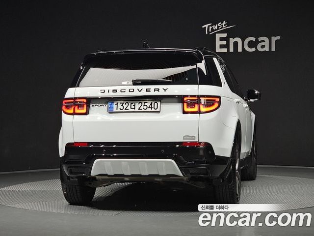 Land Rover Discovery Sport 2025 — фото 4