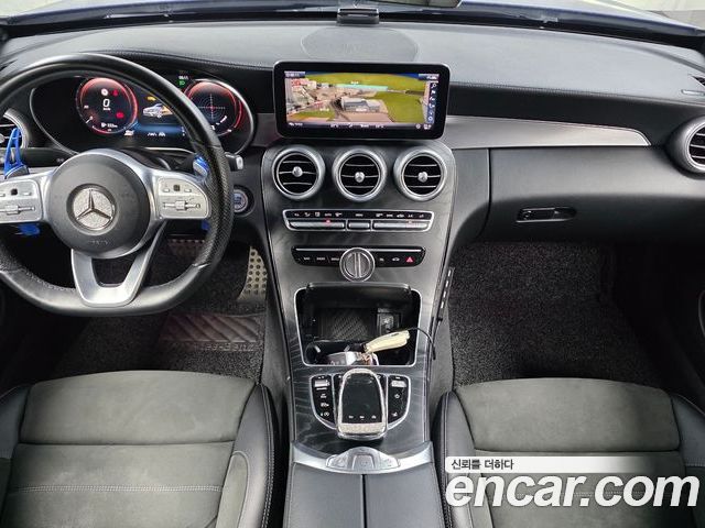 Mercedes-Benz C-Class 2022 — фото 10