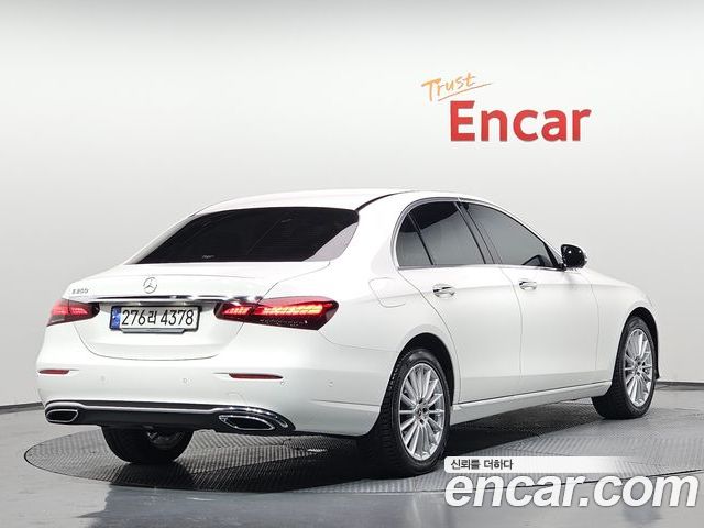 Mercedes-Benz E-Class 2023 — фото 2