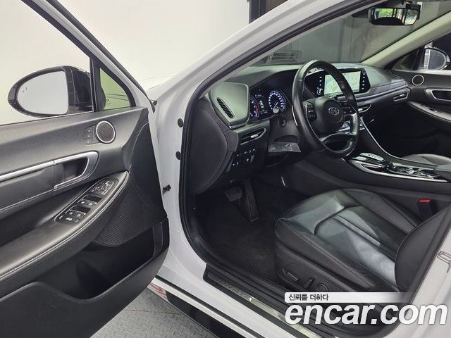Hyundai Sonata 2023 — фото 10