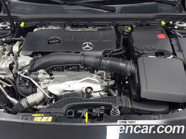 Mercedes-Benz CLA 2023 — фото 6