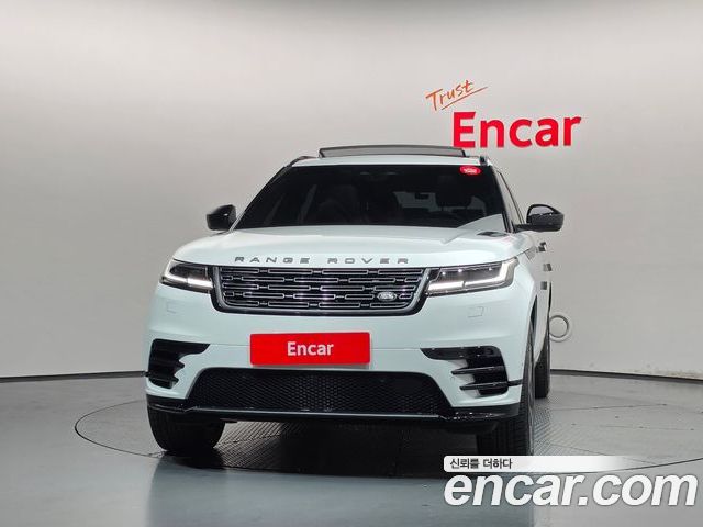 Land Rover Range Rover Velar 2026 — фото 3