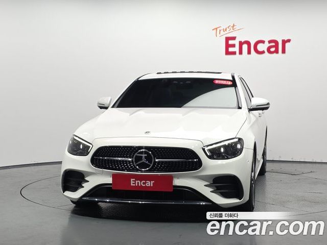 Mercedes-Benz E-Class 2023 — фото 3