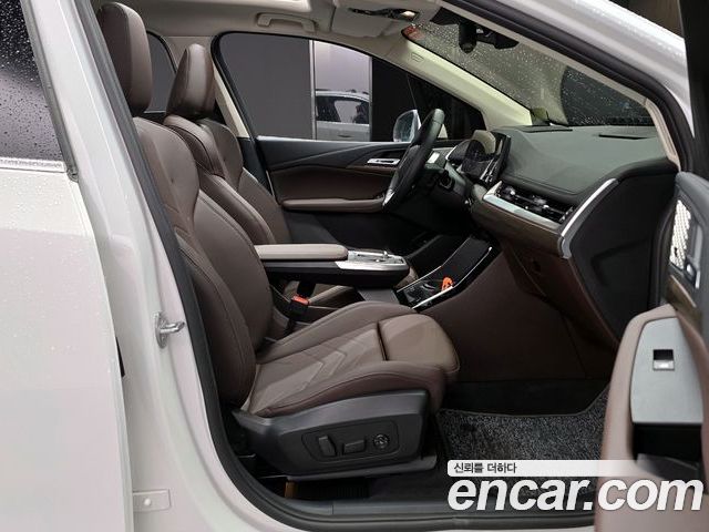 BMW 2 Series 2025 — фото 10