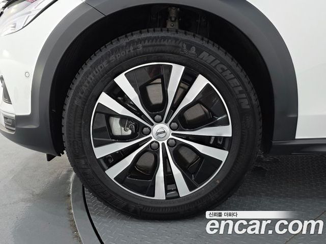 Volvo V90 2025 — фото 5