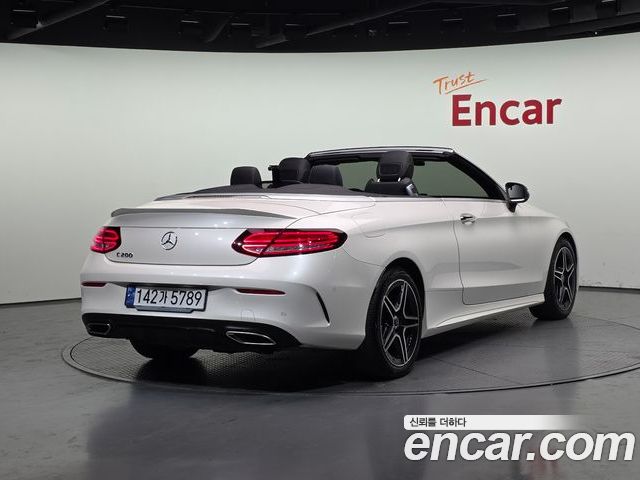 Mercedes-Benz C-Class 2023 — фото 2