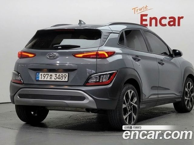 Hyundai Kona 2023 — фото 2