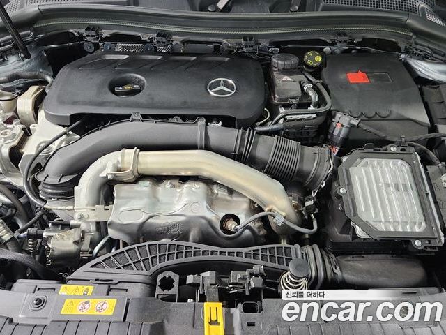 Mercedes-Benz GLA 2025 — фото 6