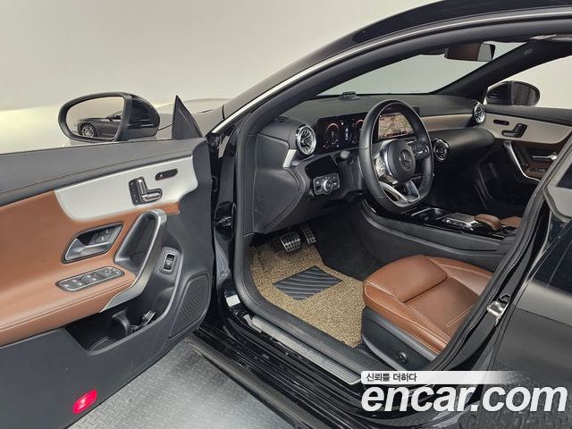 Mercedes-Benz CLA 2023 — фото 10