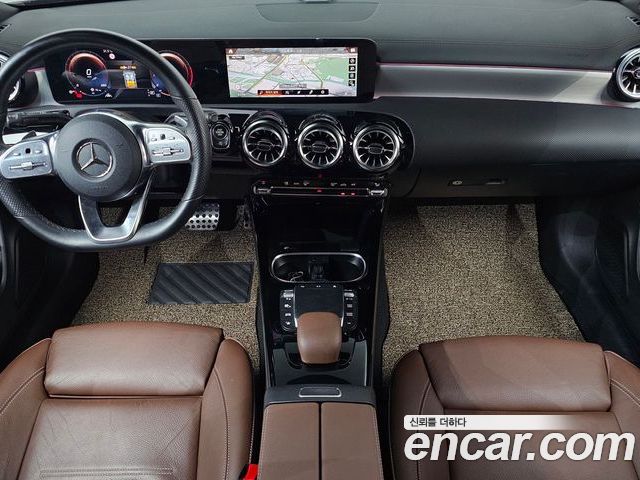 Mercedes-Benz CLA 2023 — фото 7
