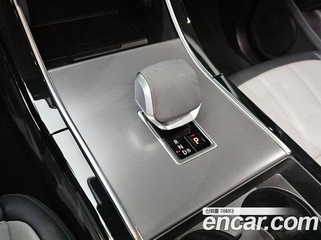 Land Rover Range Rover Evoque 2025 — фото 9