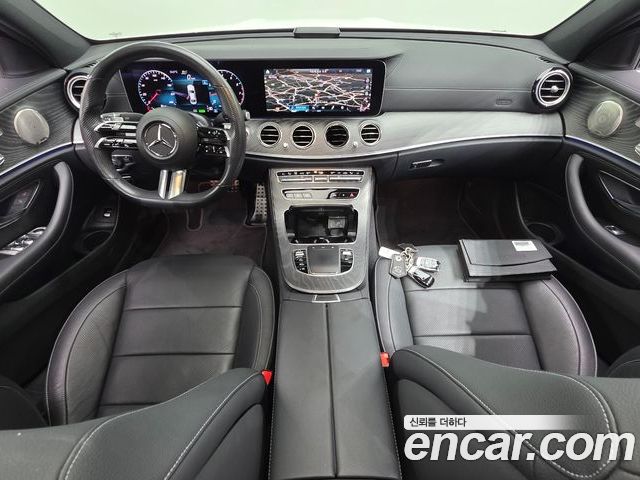 Mercedes-Benz E-Class 2022 — фото 10