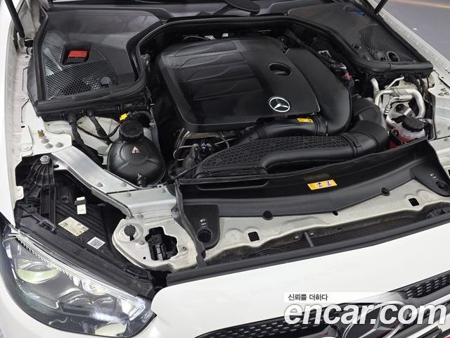 Mercedes-Benz E-Class 2022 — фото 6