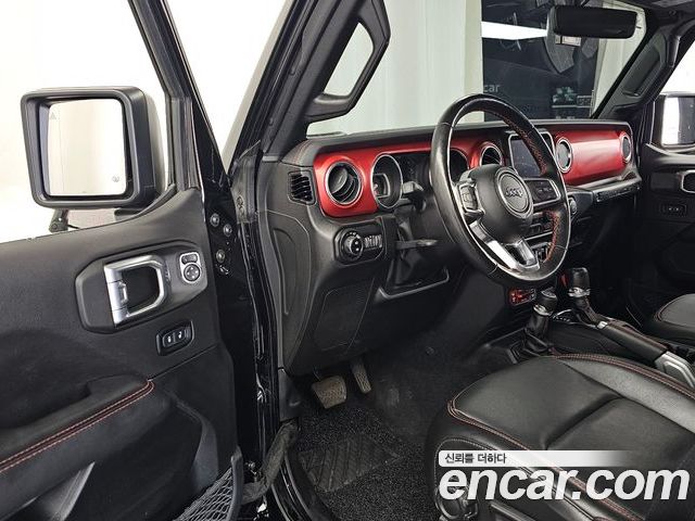 Jeep Wrangler 2022 — фото 10