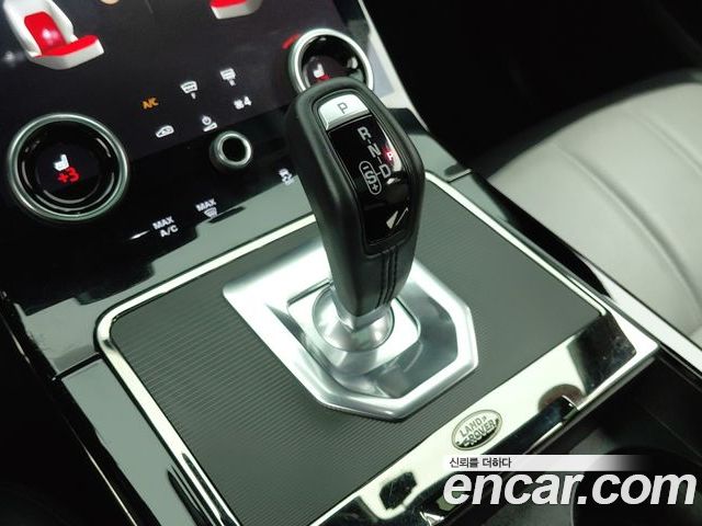 Land Rover Range Rover Evoque 2022 — фото 10