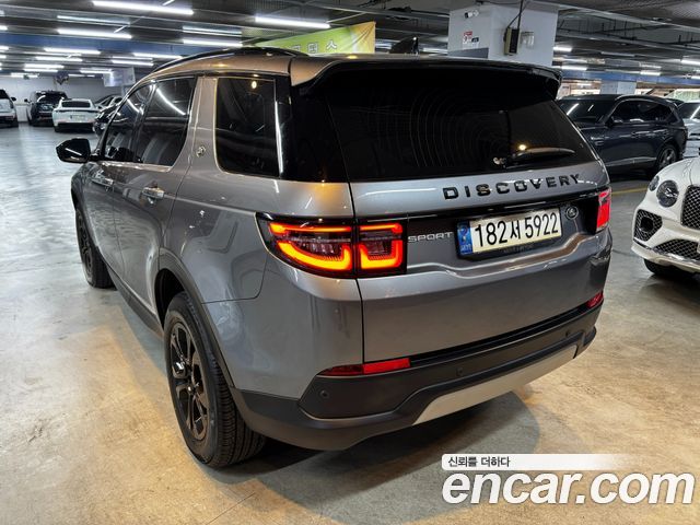 Land Rover Discovery Sport 2023 — фото 2