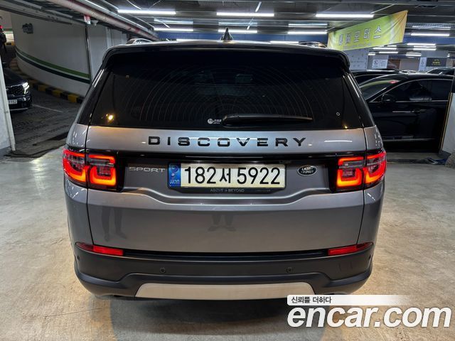 Land Rover Discovery Sport 2023 — фото 4