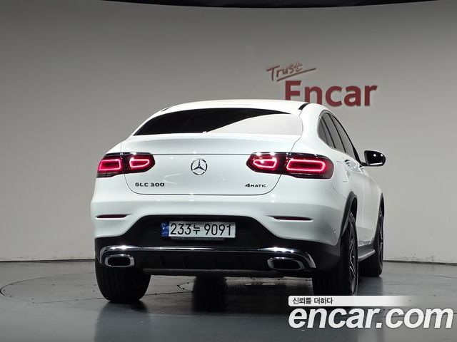 Mercedes-Benz GLC 2023 — фото 4