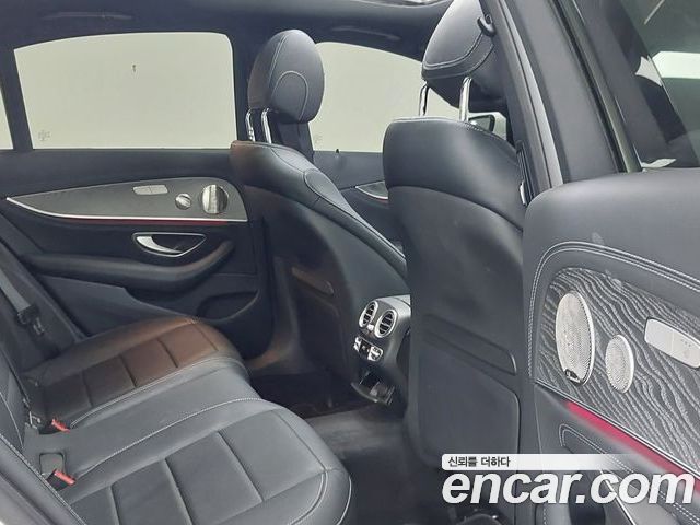 Mercedes-Benz E-Class 2022 — фото 10