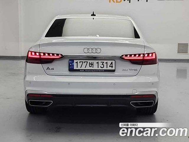 Audi A4 2023 — фото 3