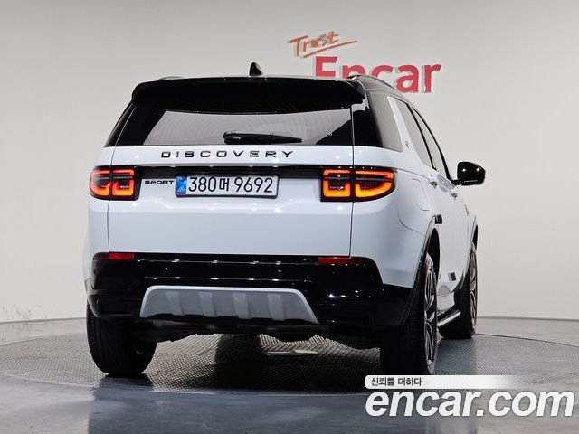 Land Rover Discovery Sport 2025 — фото 4