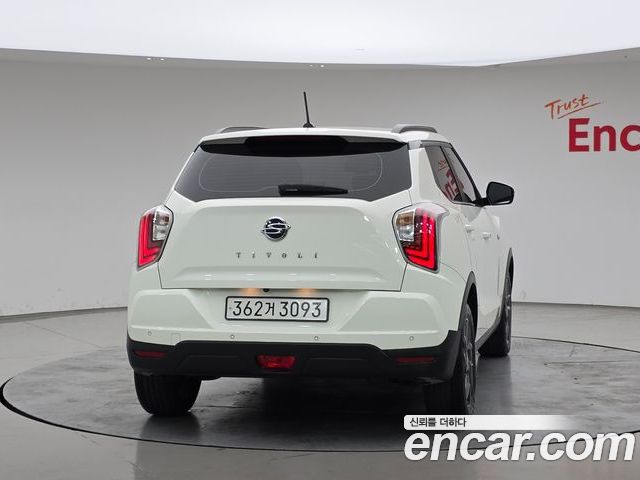 SsangYong Tivoli 2022 — фото 4