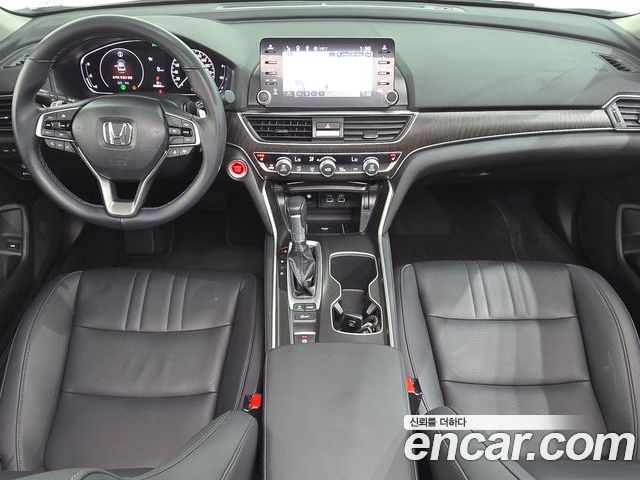 Honda Accord 2022 — фото 10