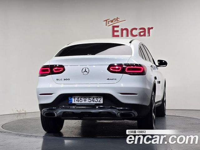 Mercedes-Benz GLC 2023 — фото 4