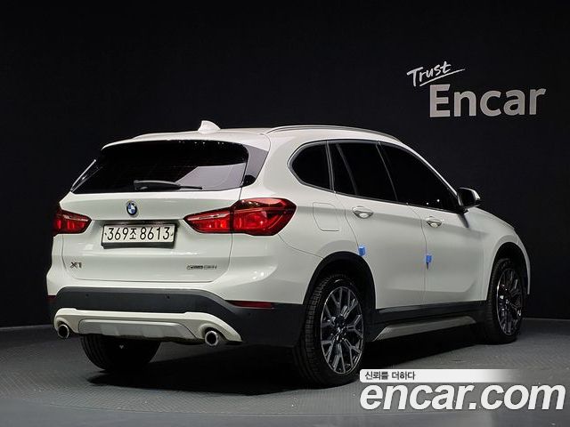 BMW X1 2022 — фото 2