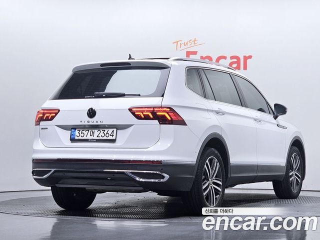 Volkswagen Tiguan 2023 — фото 2