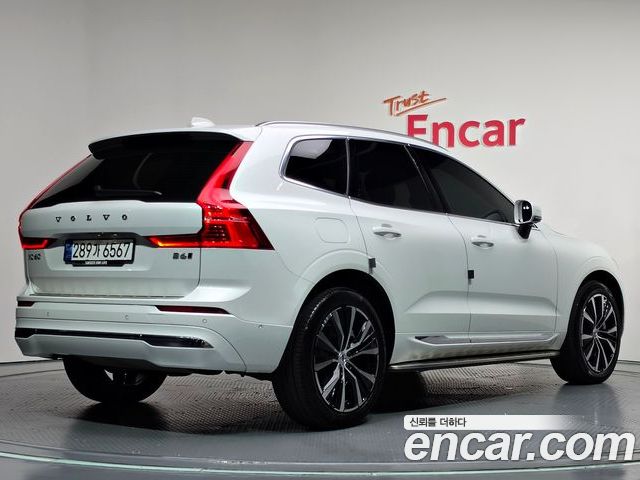 Volvo XC60 2023 — фото 2