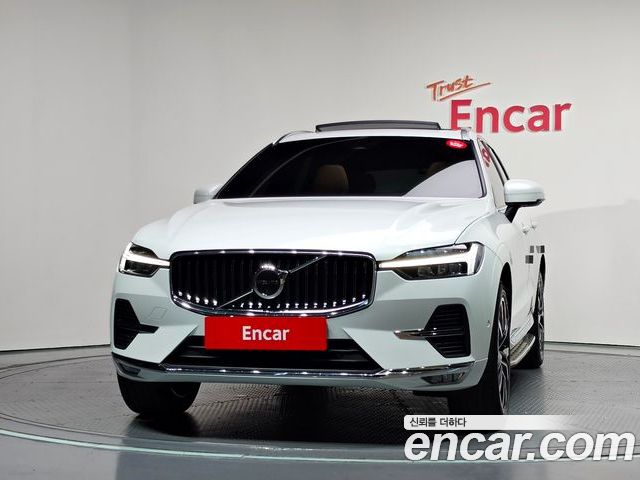 Volvo XC60 2023 — фото 3