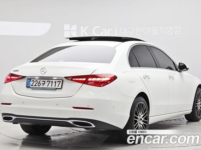 Mercedes-Benz C-Class 2025 — фото 4