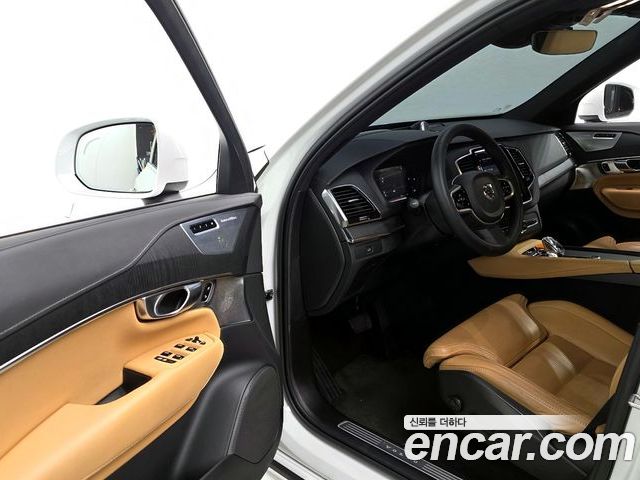 Volvo XC90 2023 — фото 10