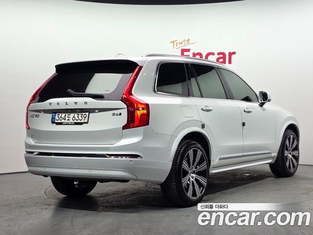 Volvo XC90 2023 — фото 2