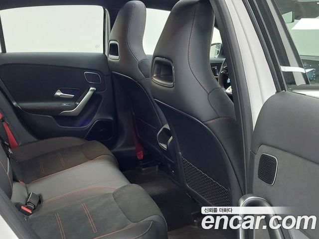 Mercedes-Benz A-Class 2025 — фото 10