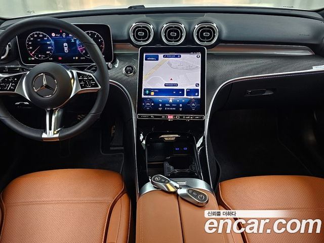 Mercedes-Benz C-Class 2026 — фото 10