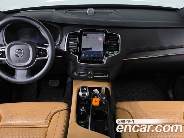 Volvo XC90 2023 — фото 10