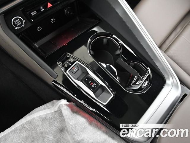 Audi Q5 2025 — фото 9