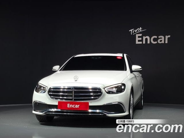 Mercedes-Benz E-Class 2023 — фото 3
