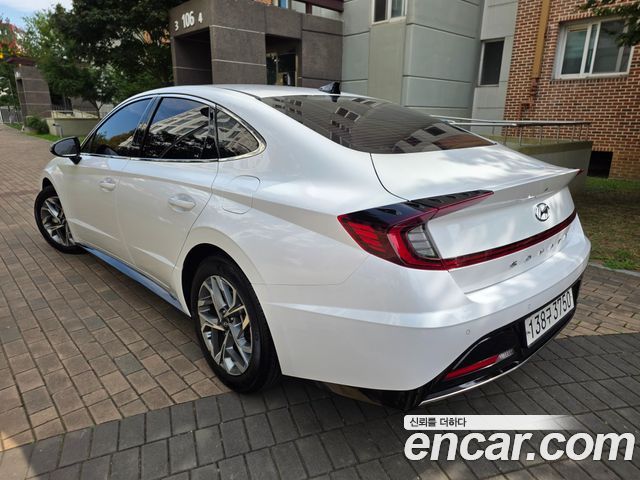 Hyundai Sonata 2022 — фото 4