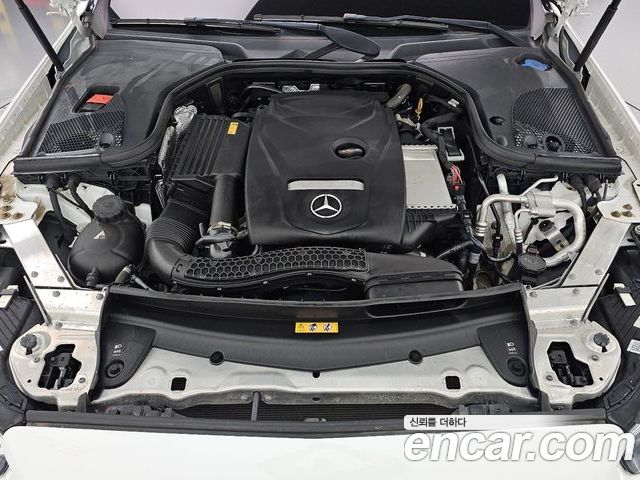 Mercedes-Benz E-Class 2023 — фото 6