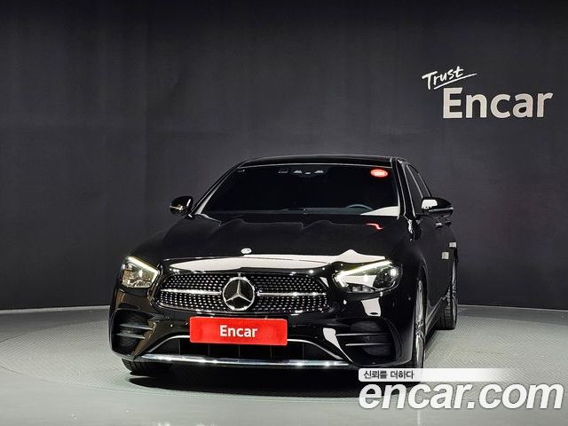 Mercedes-Benz E-Class 2022 — фото 3